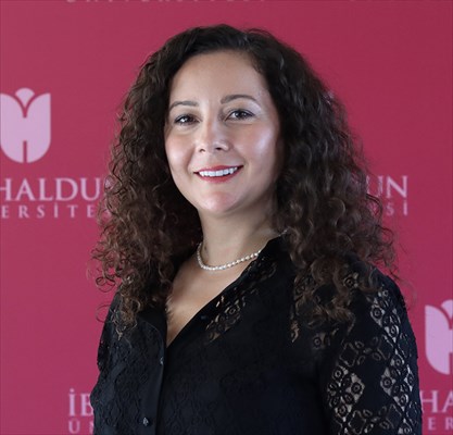 EMİNE ÖZTANER ALBAYRAK