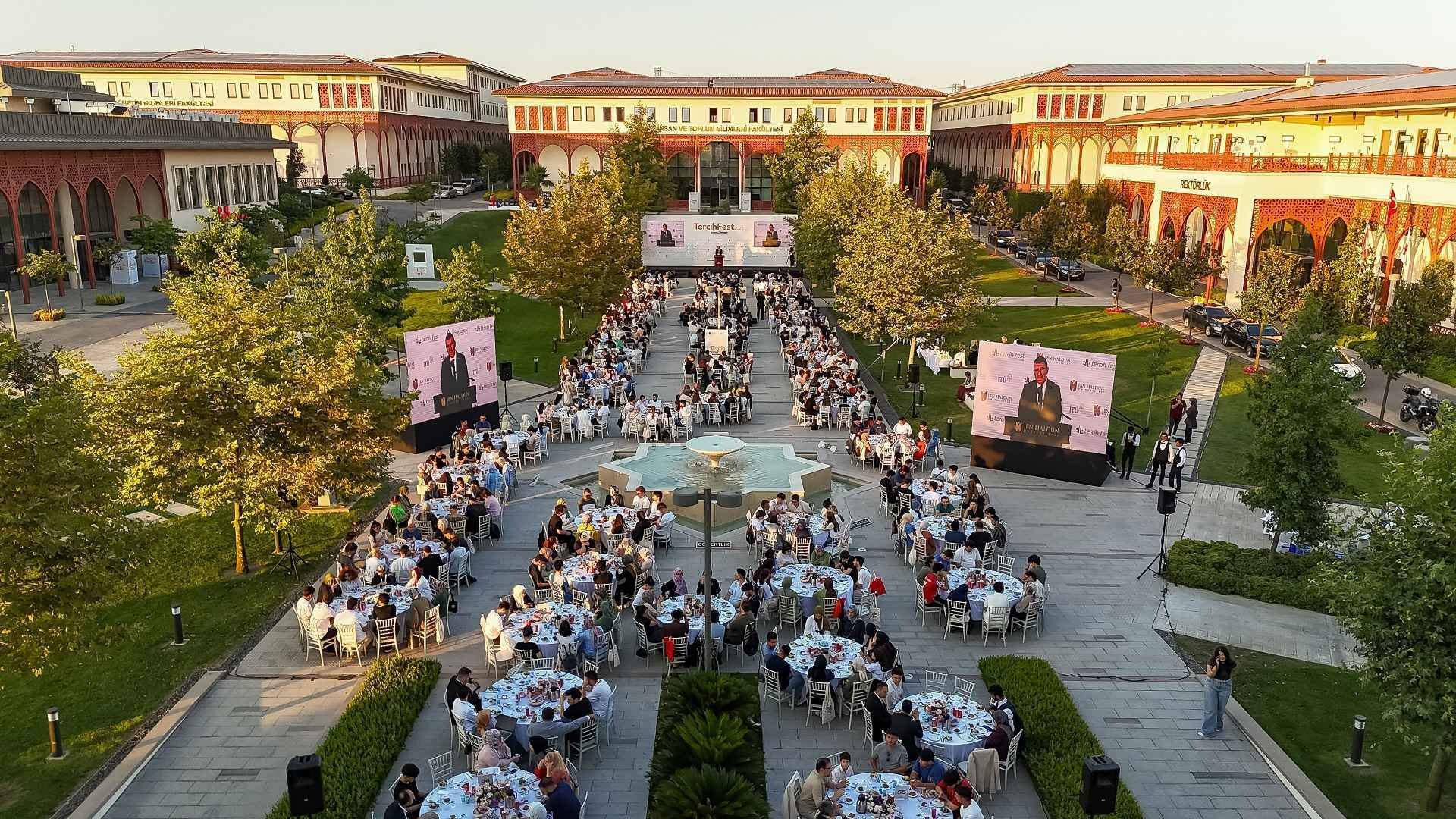 51 Şehirden Yüzlerce Aday Öğrenci “Yarınki Türkiye” İçin Üniversitemizde Bir Araya Geldi