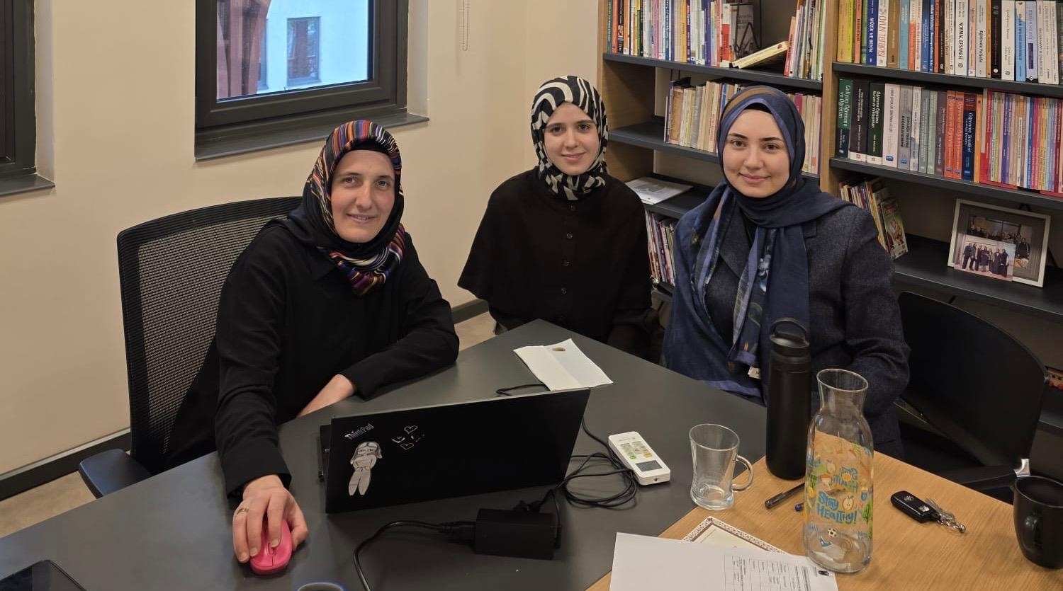 Bireysel Danışmanlık Kapsamında Eğitim: Dr. Öğretim Üyesi Burcu Güngör ile Bir Araya Geldik