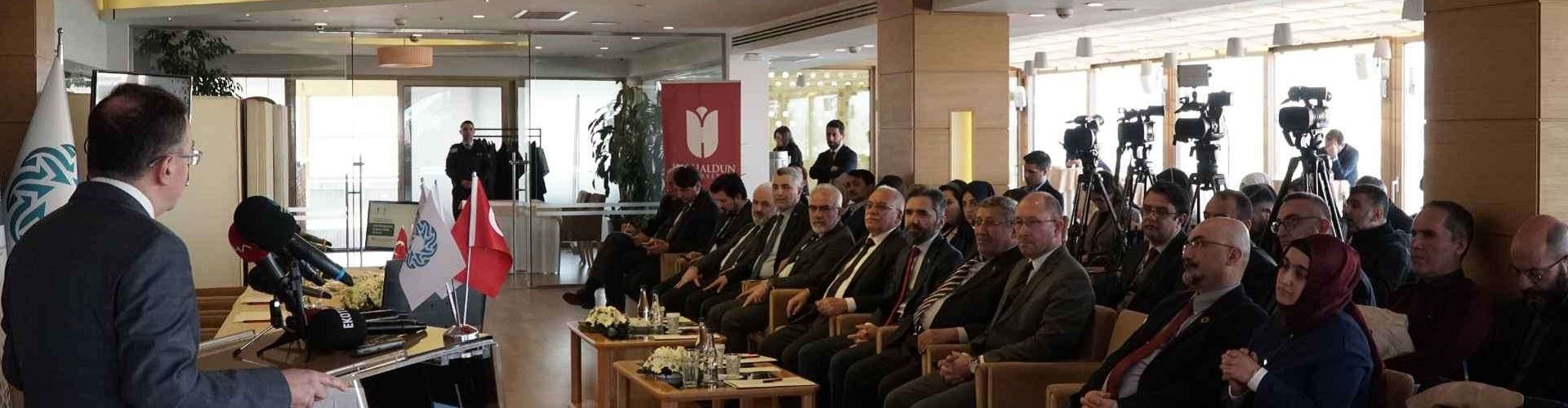 Etik Çalışmaları Uygulama ve Araştırma Merkezi Açıldı