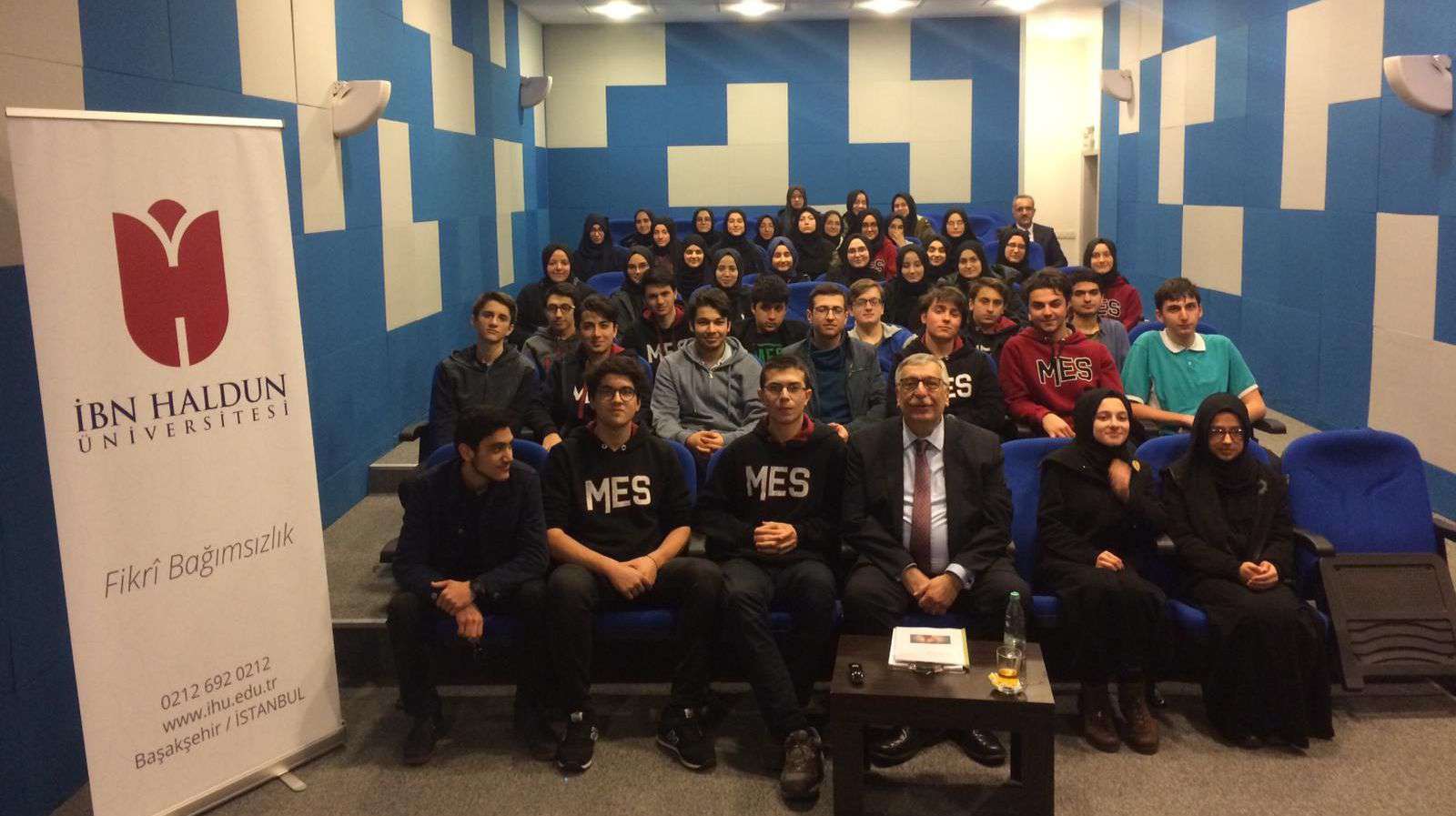 Sosyal Bilimlerin Farklı Alanlarındaki Seminerlerimize Liseli Gençlerin İlgisi Oldukça Yoğundu