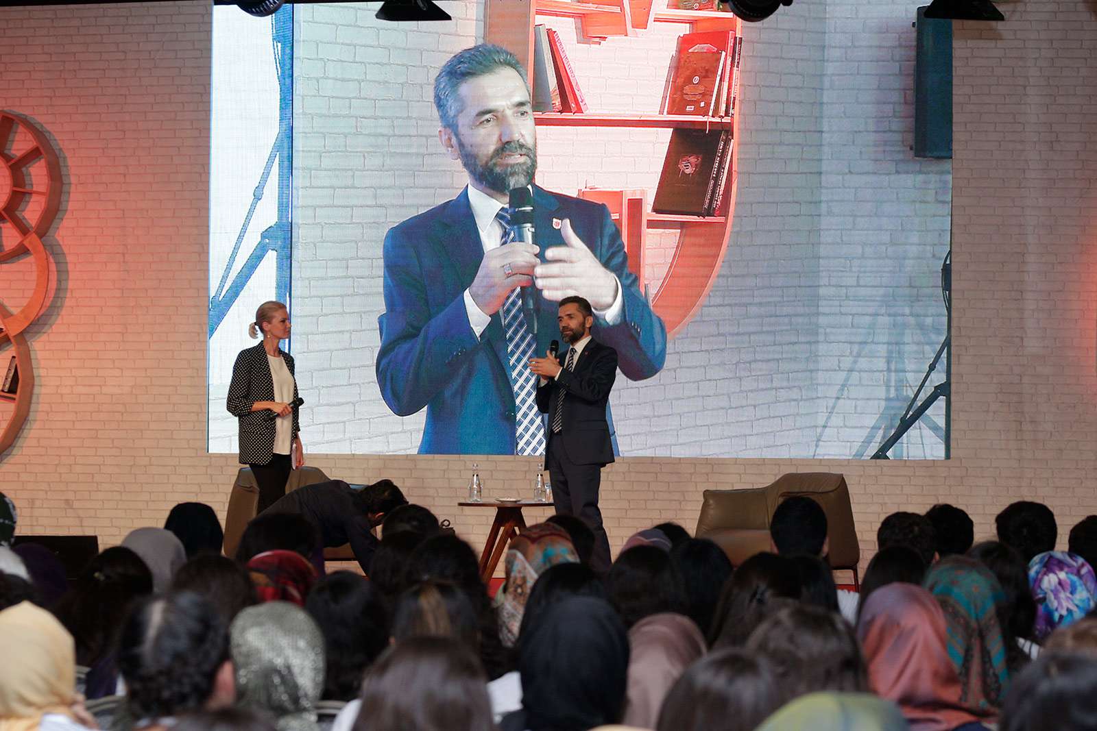 Geleceğim Sosyal Bilimler Zirvesi Başarıyla Tamamlandı