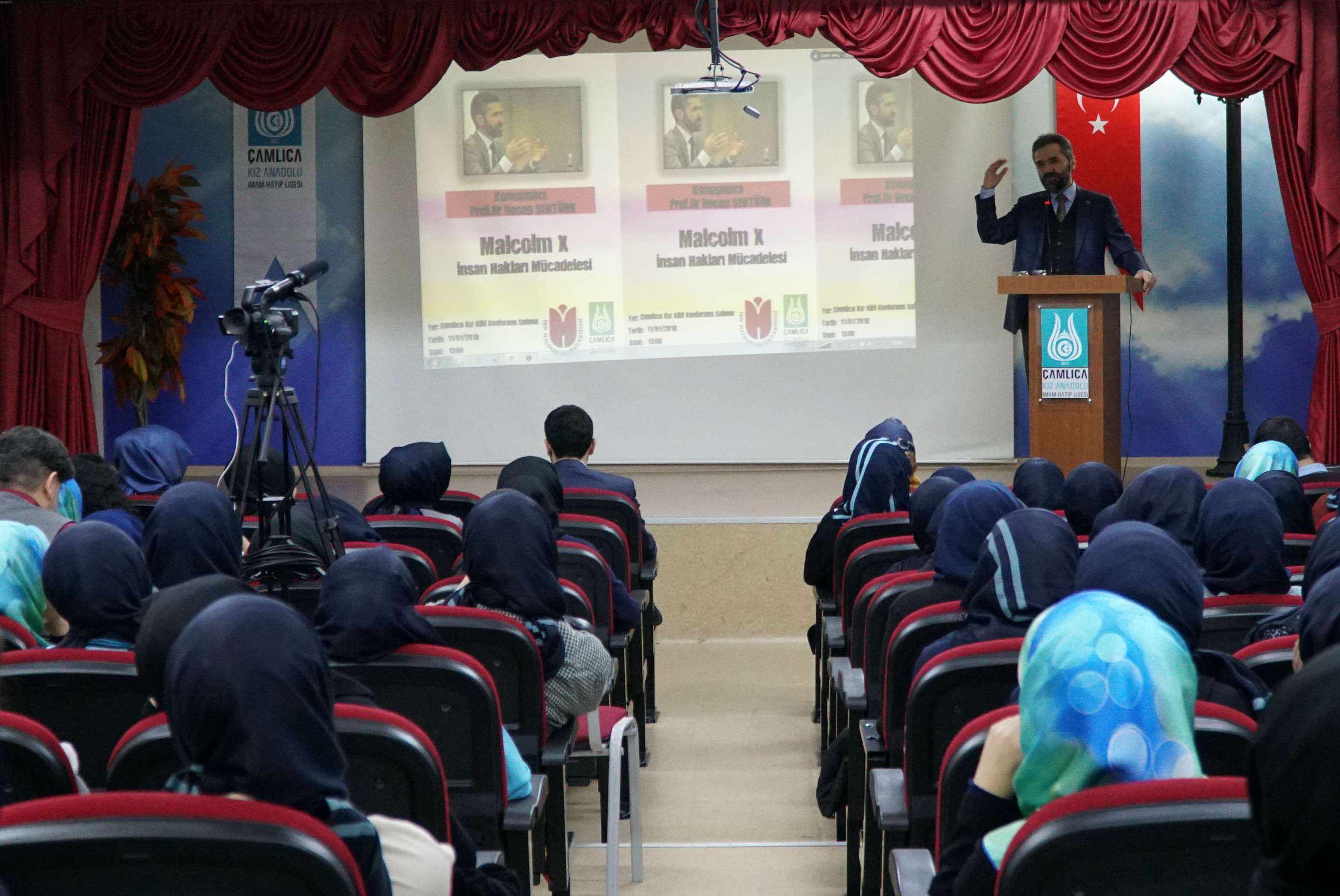 “İslam’ın İnsan Hakları Anlayışını Tanıtmalıyız”