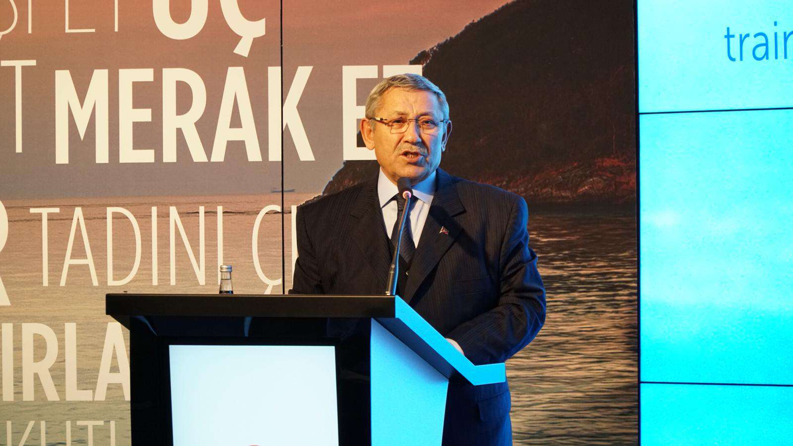 'Güçlü Olmanın Tek Kriteri Bilgidir'