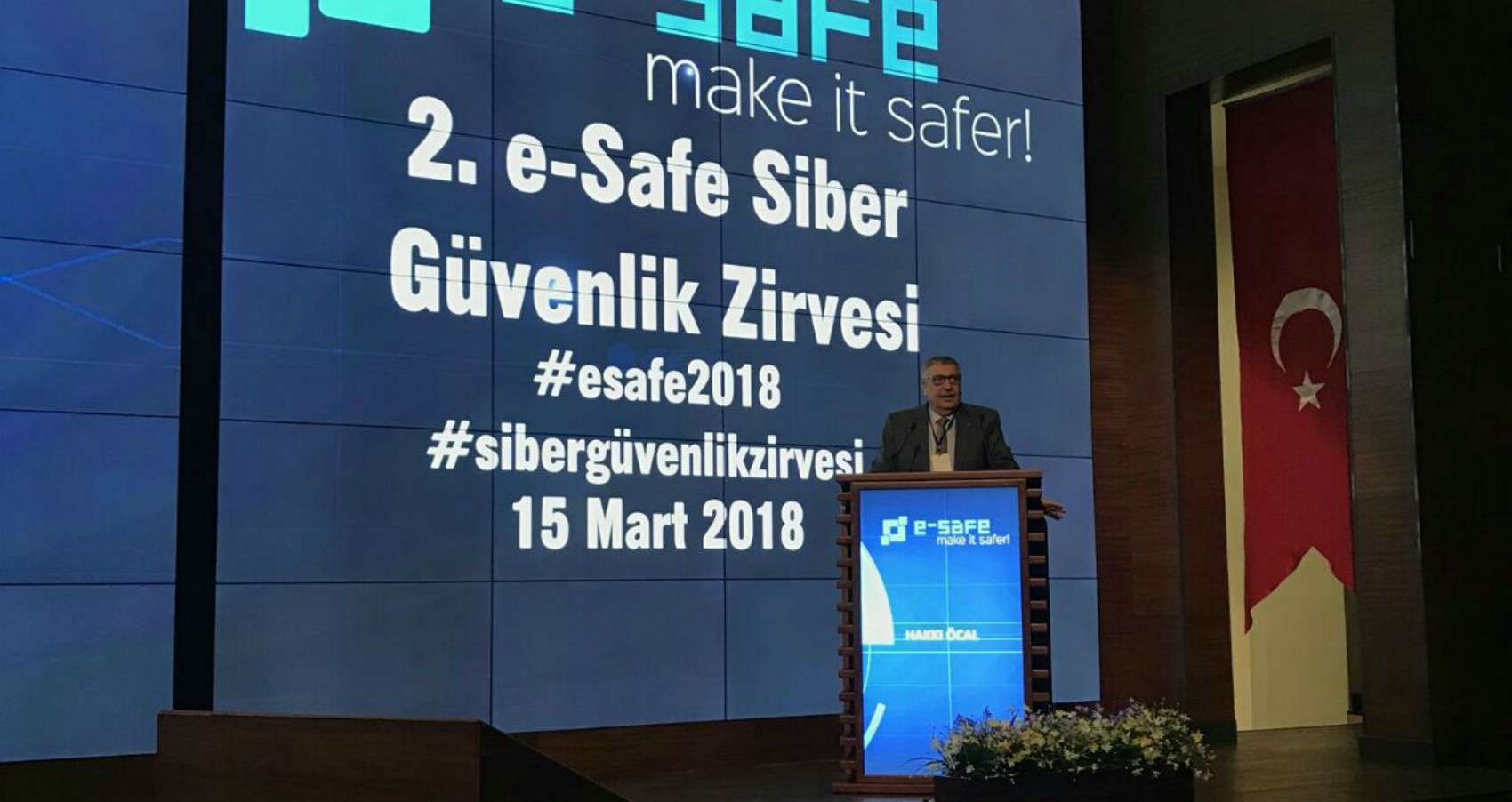 Dr. Hakkı Öcal Siber Güvenlik Zirvesi'nde İnsan Faktörünü Anlattı