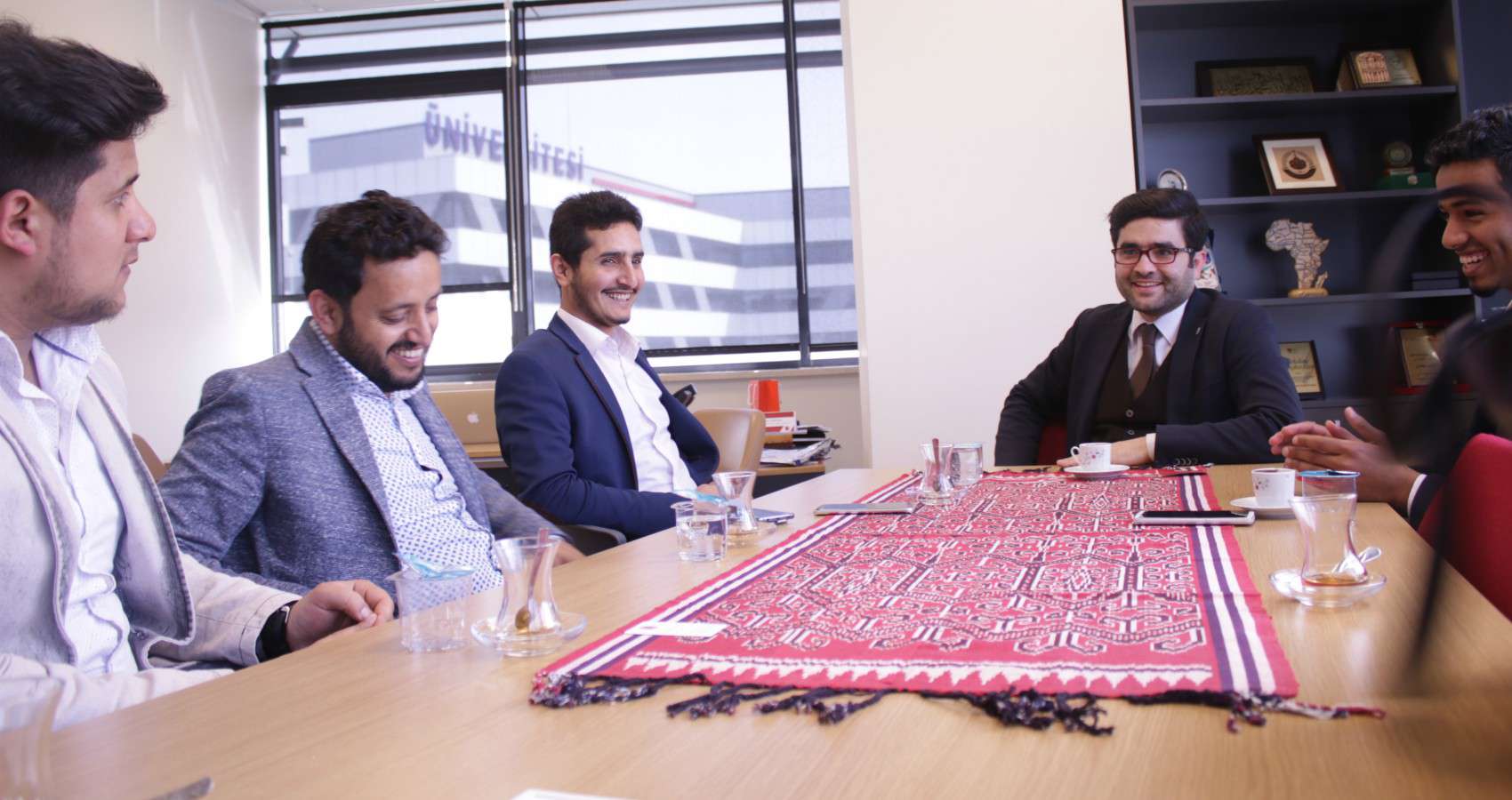 Türkiye'deki Yemen Topluluğu Temsilcileri İbn Haldun Üniversitesini Ziyaret Etti