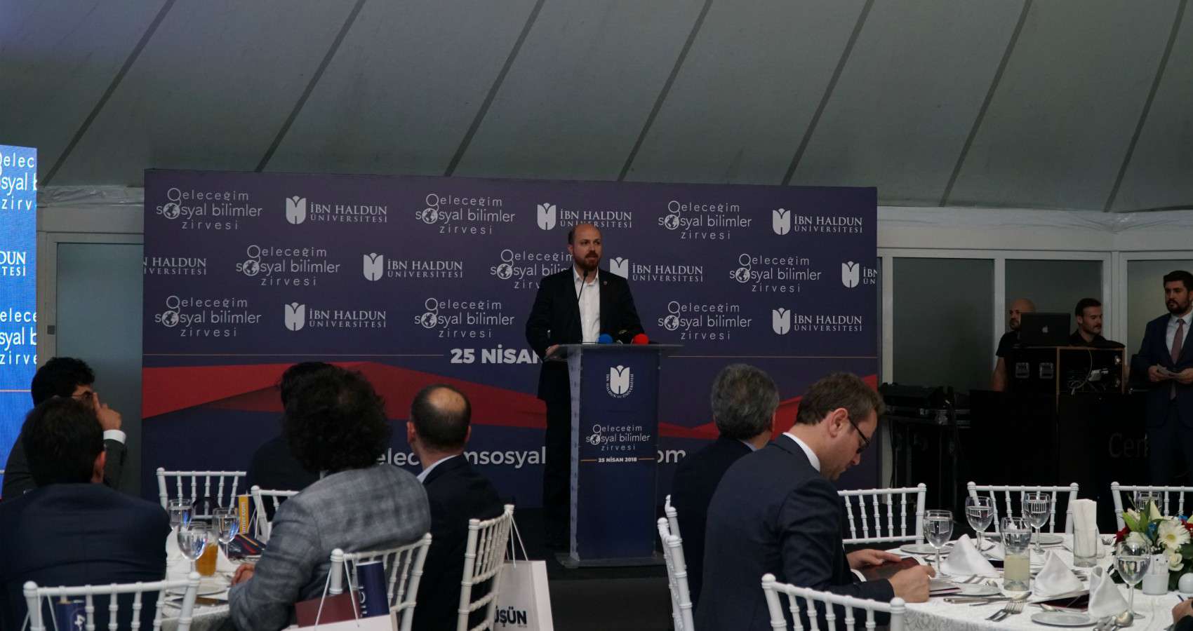 İbn Haldun Üniversitesi “Geleceğim Sosyal Bilimler Zirvesi”nin Lansmanını Gerçekleştirdi