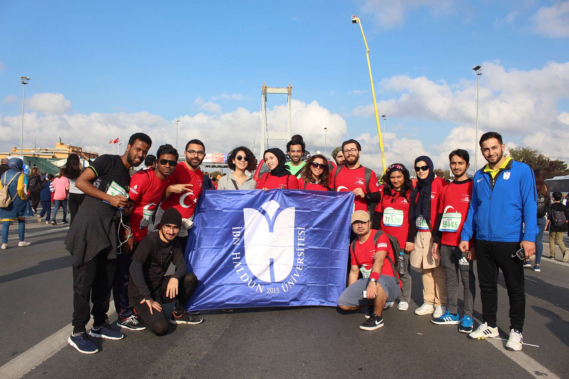 İbn Haldun Üniversitesi Öğrencileri İstanbul Maratonunda Ter Döktü