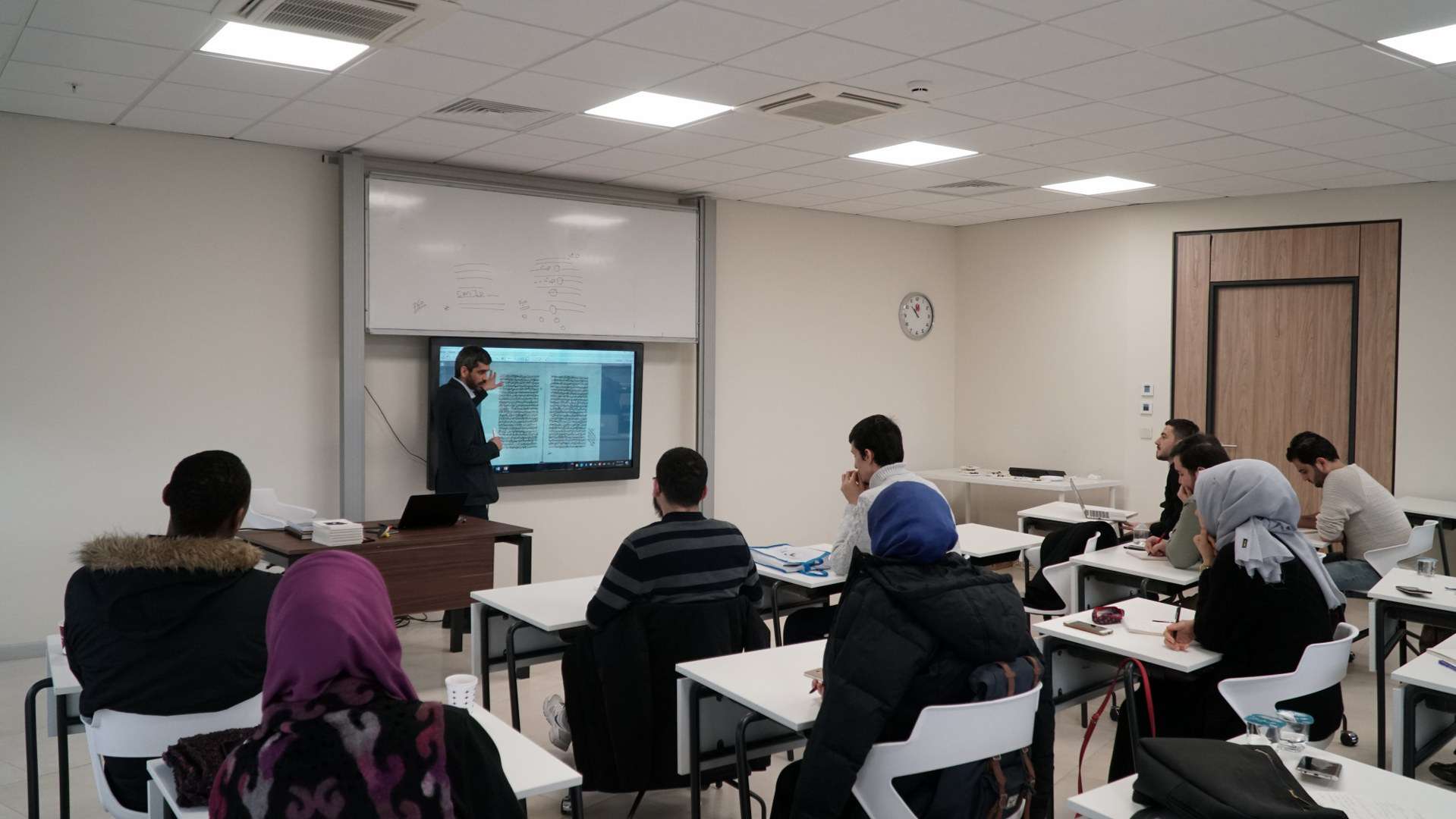 Arabic Manuscript Course Started at Ibn Haldun University