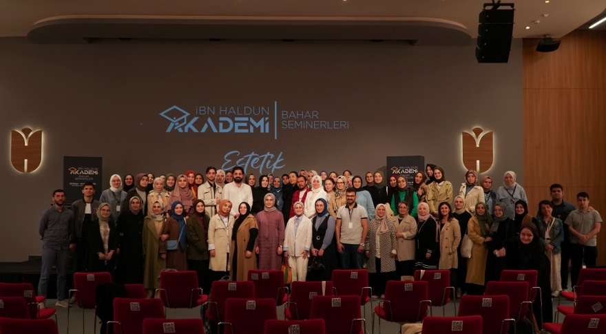 İbn Haldun Akademi'de Bu Hafta Felsefe, Tarih, Tasavvuf ve Doğu Estetiği Konuşuldu