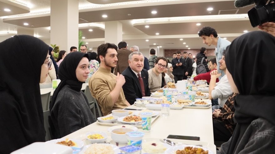 Minister of Youth and Sports Dr. Osman Aşkın Bak Meets with Our Students as Part of 'Campus Iftars'