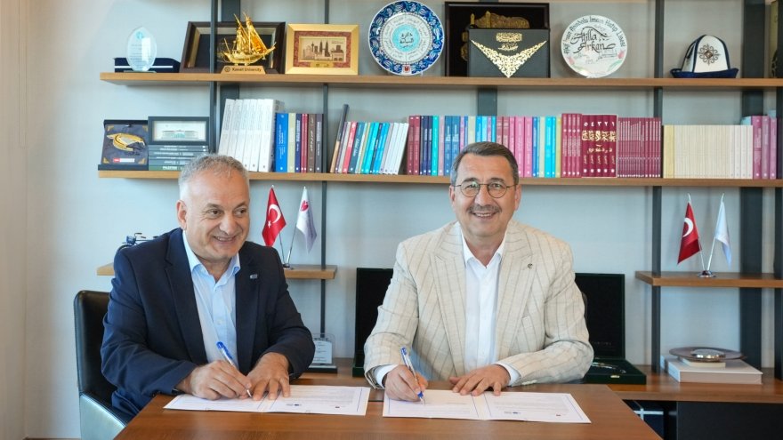 “Barrier-Free University” Cooperation Protocol Signed