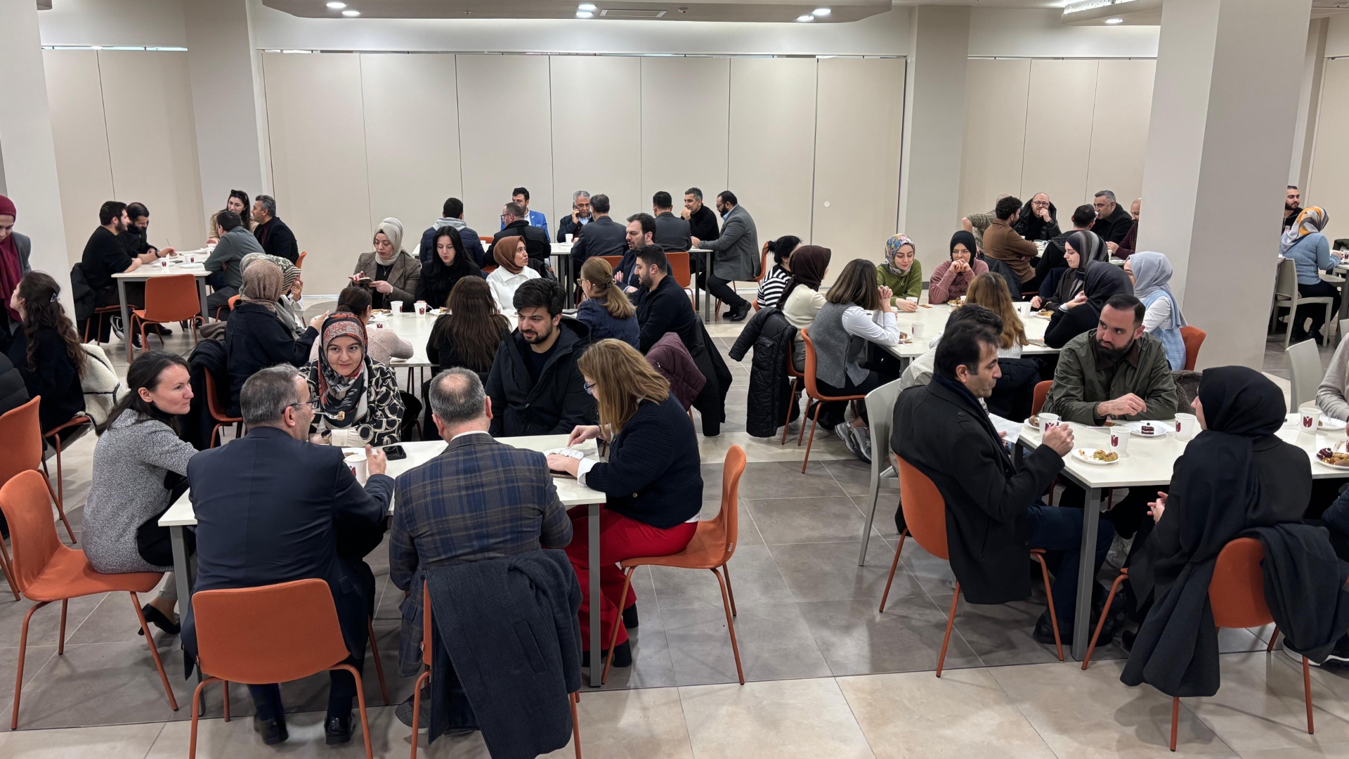 İdari Personelimiz Çay Kahve Sohbetlerinde Buluştu