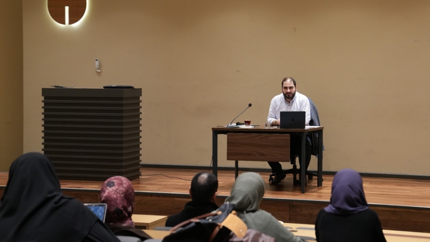 İslami İlimler Konuşmaları’nın 16. Oturumunda “Bir Hayat Nasıl Yaşanır?” Konusu İşlendi