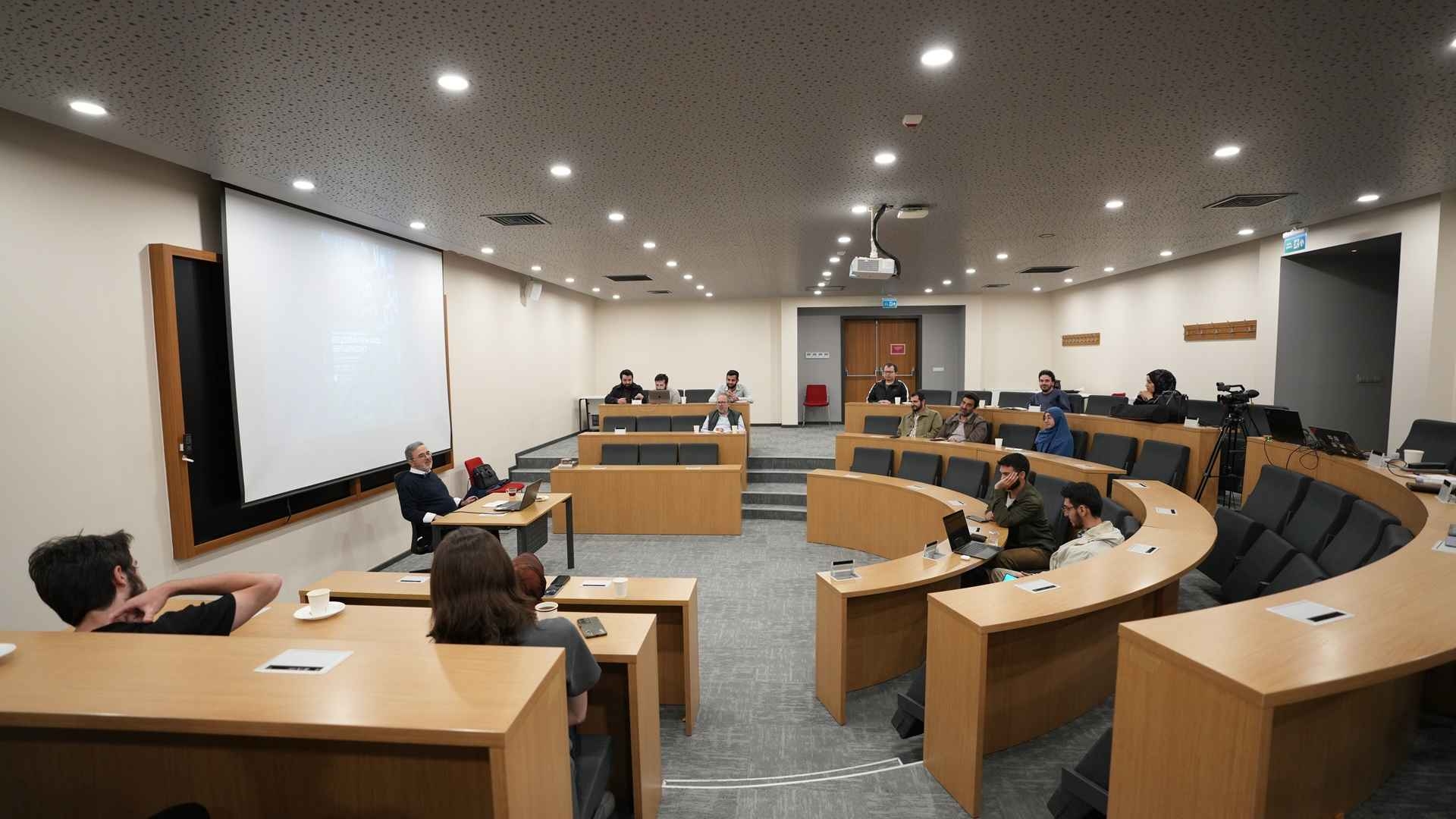 The Final Session of Islamic Studies Talks for this Year Has Been Held