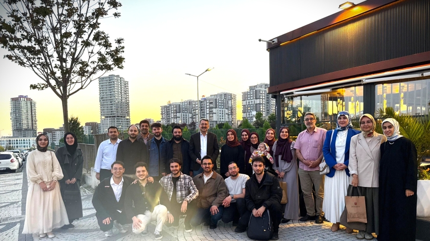School of Islamic Studies Gathers for the Graduation Dinner