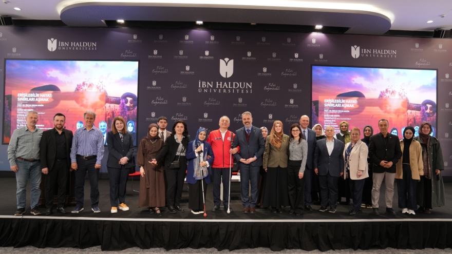 Üniversitemizde “Erişilebilir Hayat: Sınırları Aşmak” Paneli Düzenlendi