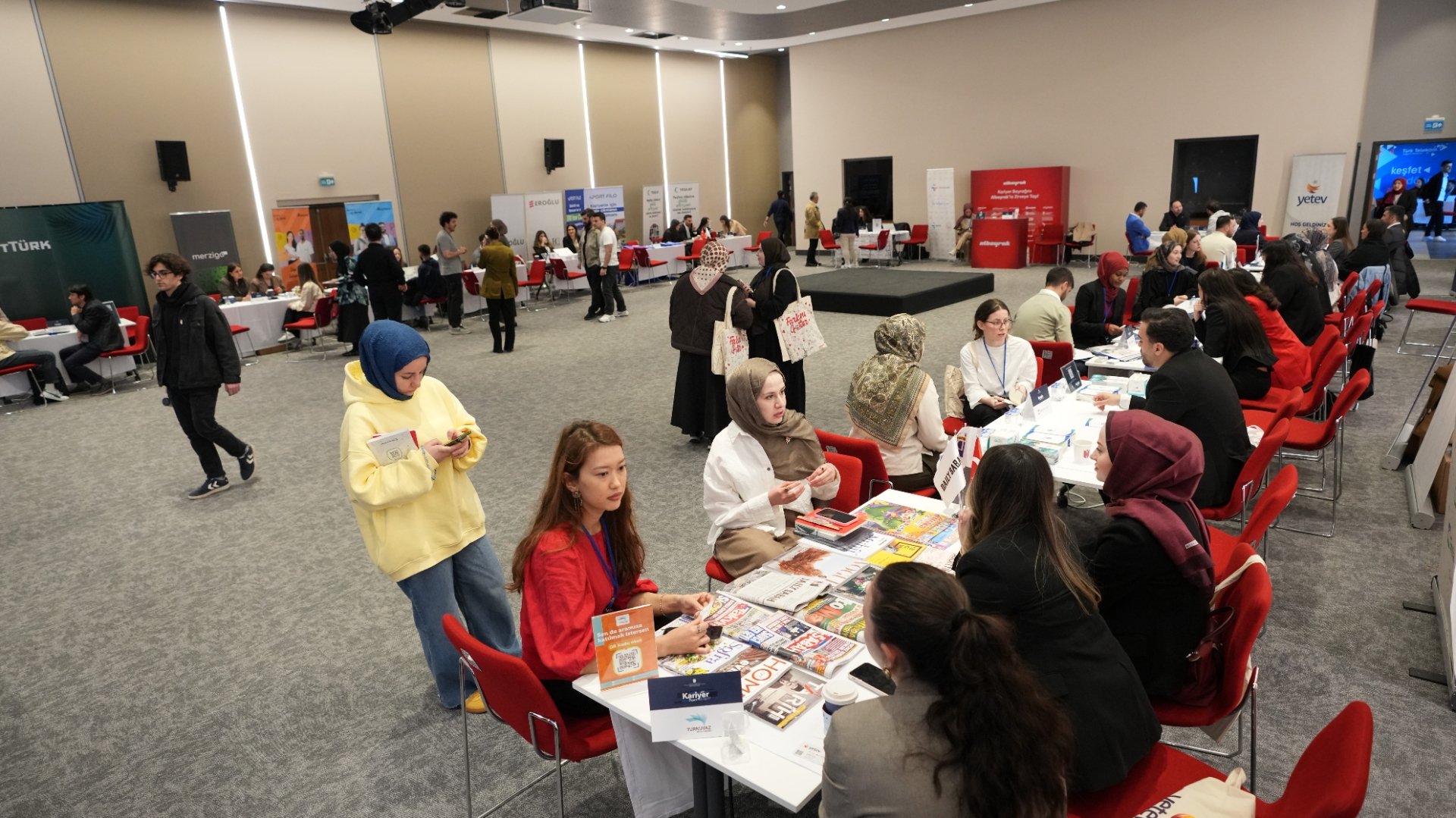 İbn Haldun Üniversitesi 3. Kariyer Fuarı Yoğun Katılımla Gerçekleştirildi!