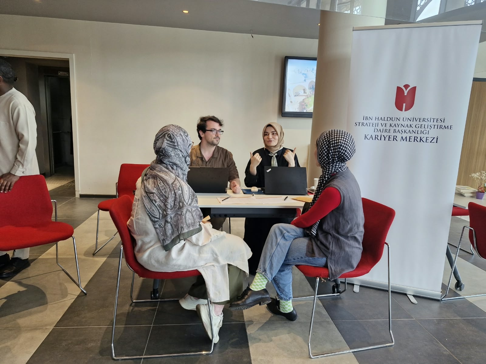 IHU Career Center Meets with Students During the 2026–2027 Academic Year Orientation Program