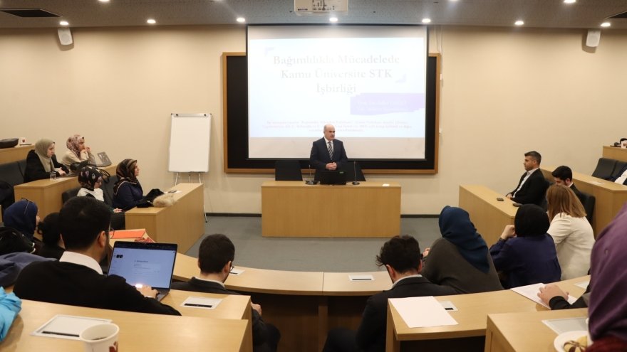 The School of Law Held a Conference on “Public–University–NGO Cooperation in the Fight Against Addiction”