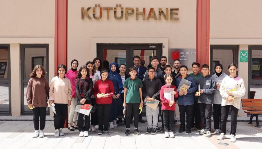 Ibn Haldun University Library Hosts Students from Arnavutköy Yunus Emre Imam Hatip Middle School and TOKI Turgut Özal Imam Hatip Middle School!