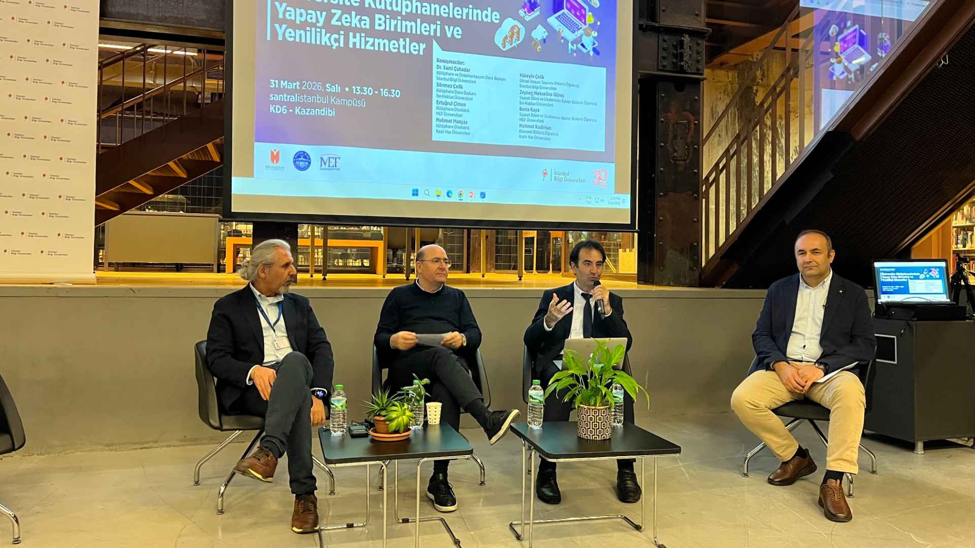 'Üniversite Kütüphanelerinde Yapay Zekâ Birimleri ve Yenilikçi Hizmetler' Paneli Gerçekleşti