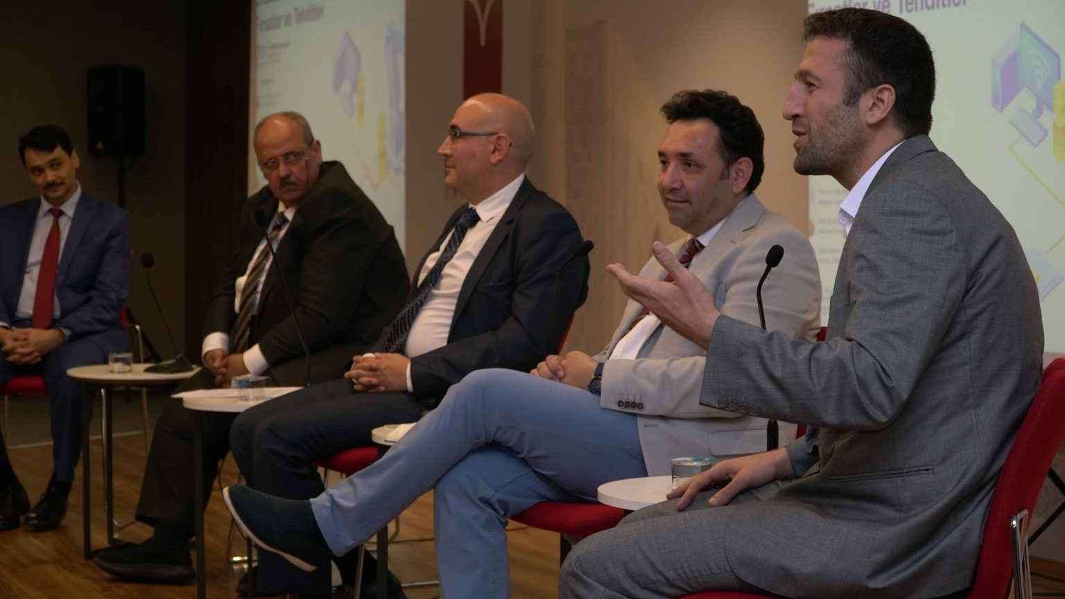 Endüstri 4.0: Fırsatlar ve Tehditler Konulu Panel Düzenlendi