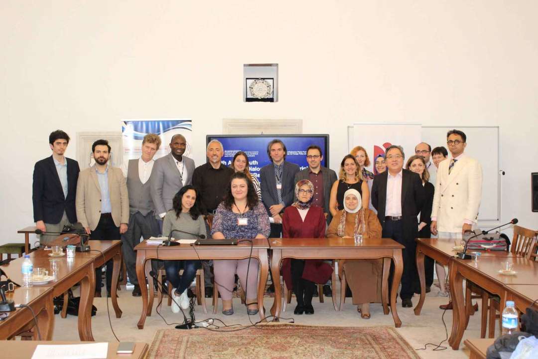 Katta suratdagi mushuk