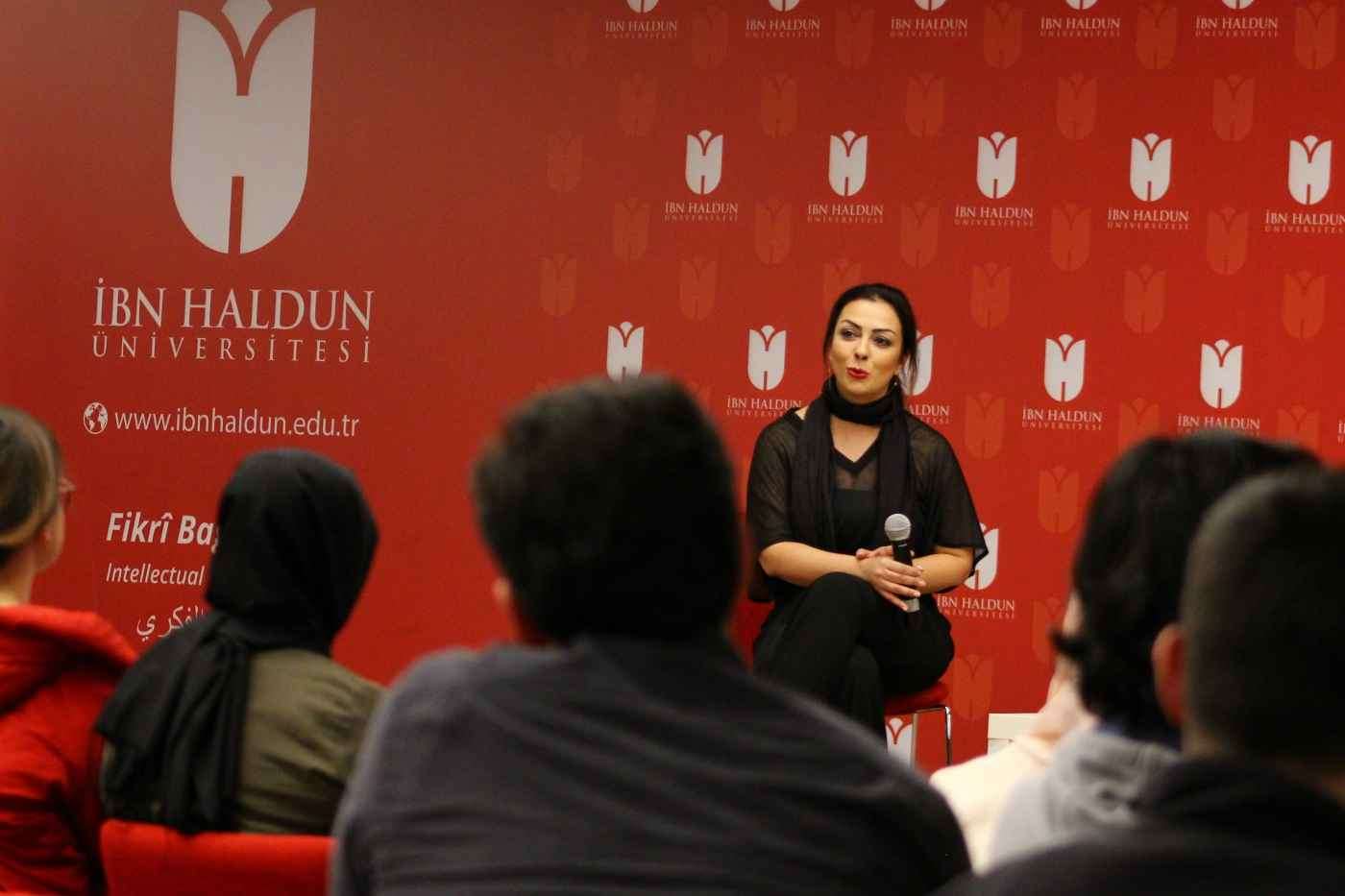 Award-Winning Photographer F. Dilek Uyar Met with Students at Ibn Haldun University!