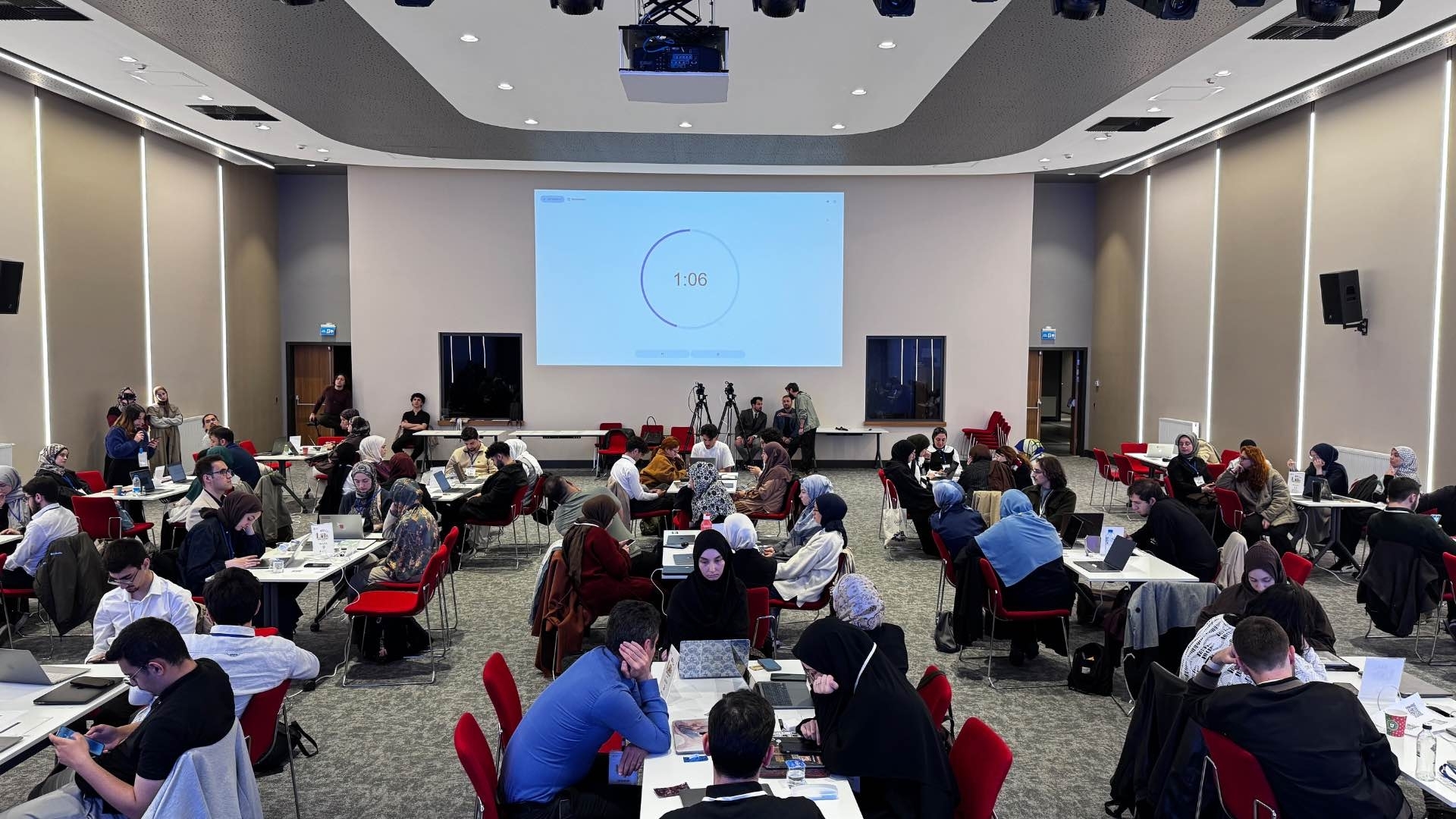 İHÜ Yüzyıla Değer Öğrenci Çalıştayı 2