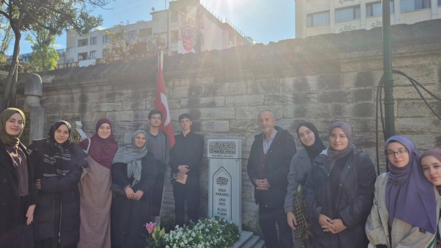 Commemorating Sezai Karakoç with Temel Hazıroğlu