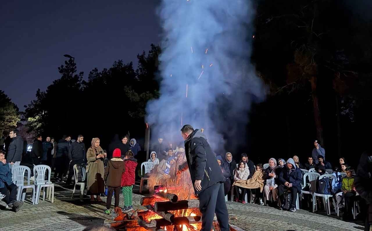 Night Trekking – Şamlar