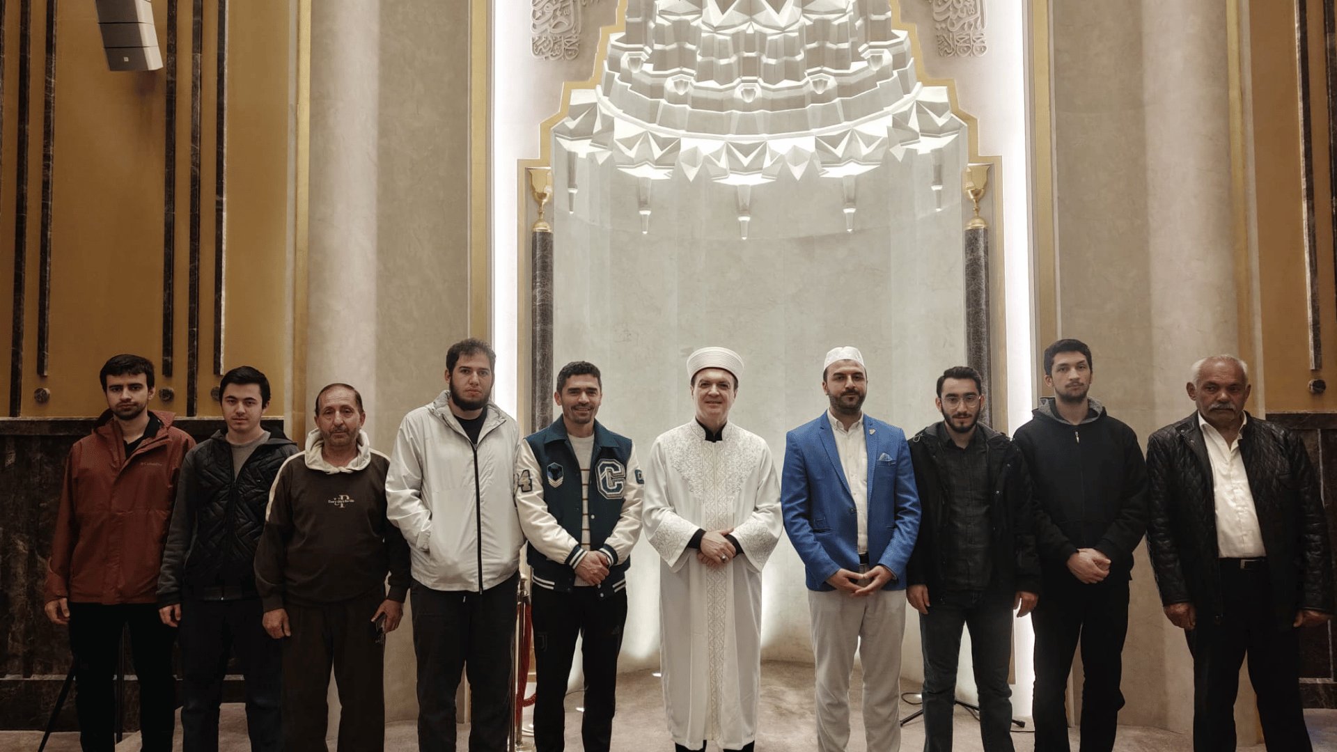 İHÜ Sabah Buluşmaları: Taksim Camii
