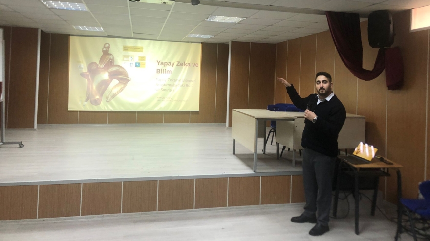 Research Assistant Yunus Yeşil Made a Presentation on Artificial Intelligence and Science