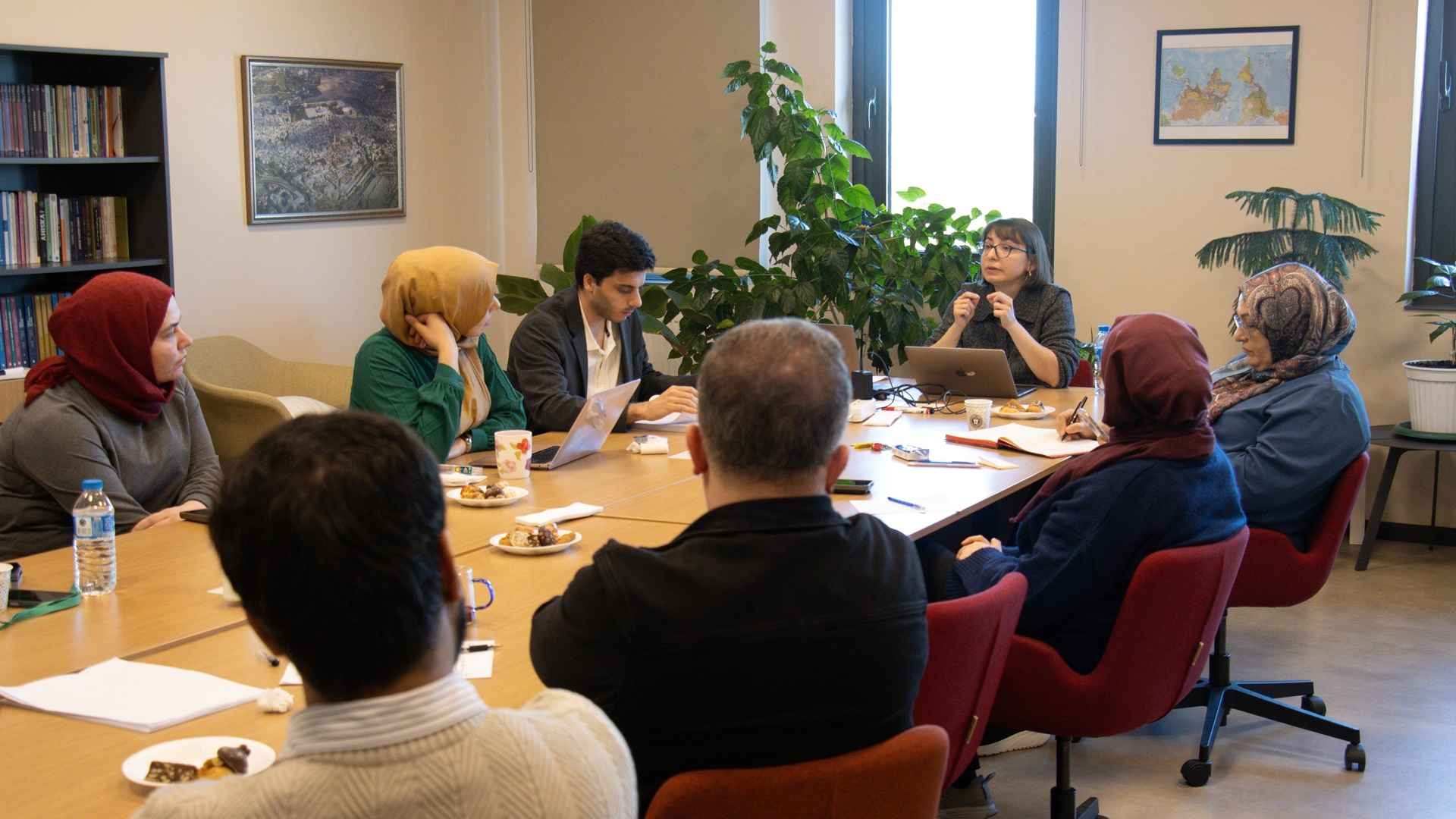 Postdoc Araştırmacımız Dr. Yasemin Özer Brown Bag Seminerleri Kapsamında Sunum Yaptı