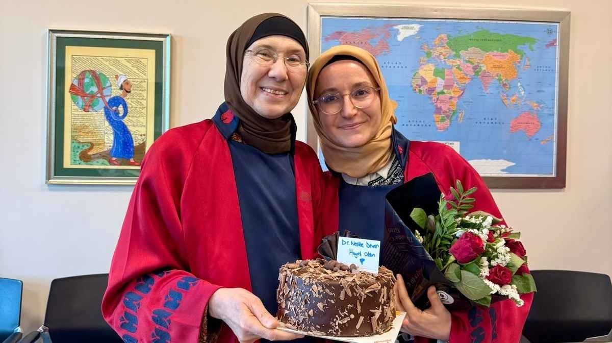 Sosyoloji Doktora Adayımız Nesibe Demir Doktora Tezini Başarıyla Savundu