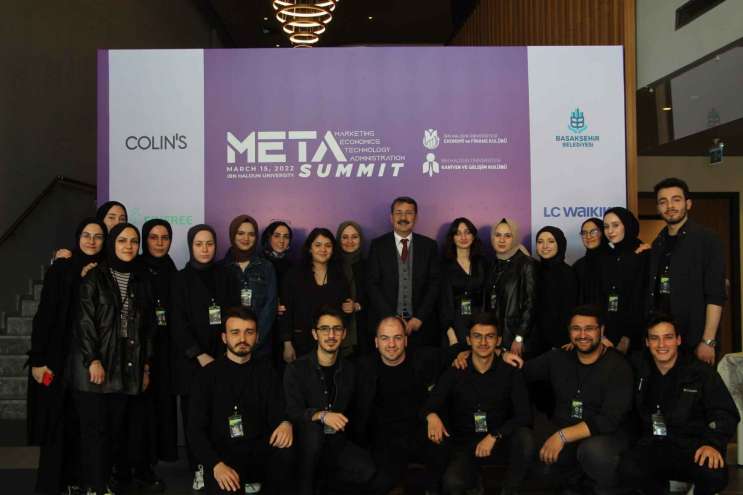 META SUMMIT 2022’de Sektör Temsilcileri Geleceğin Değişim ve Dönüşümlerini Masaya Yatırdı!